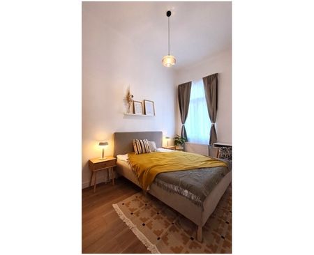 Belvárosban felújított 2 háló + nappalis lakás kiadó! - Photo 4