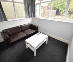 4 bedroom house share to rent - Photo 4
