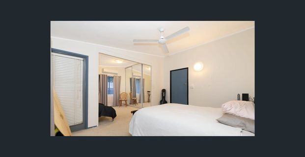 11 HAWICK STREET, ASHGROVE - Photo 1