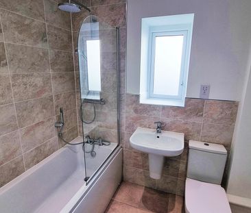 Darling Lane, Leicester, LE4 - Photo 1