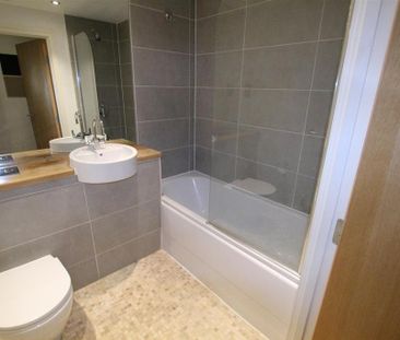 2 bedroom apartment to rent - Photo 4