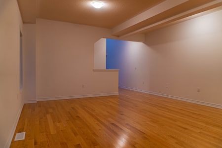 For Lease - 434 Vandusen Avenue, Southgate, Ontario - Photo 4