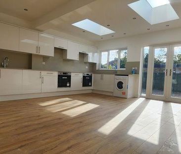 Property to rent - Photo 4