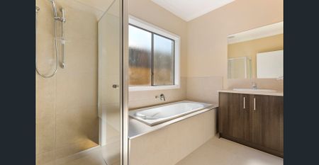 Stylish Family Living with Space, Light and Modern Comforts - Photo 2