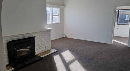 Perfect Position Four Bedroom Home - Photo 5