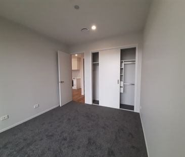 Modern 1-Bedroom Apartment in the heart of Sandringham - Photo 2