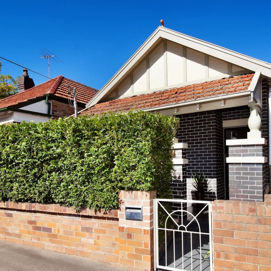 Two level modern home - Photo 1