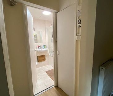 Room in a Shared House, Arthur Court, SW11 - Photo 4