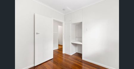 Light-Filled, Charming Home in the Heart of Indooroopilly - Photo 5