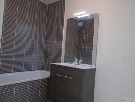 Location Appartement 2 pièces 40m² VILLENAVE D ORNON 33140 - Photo 4