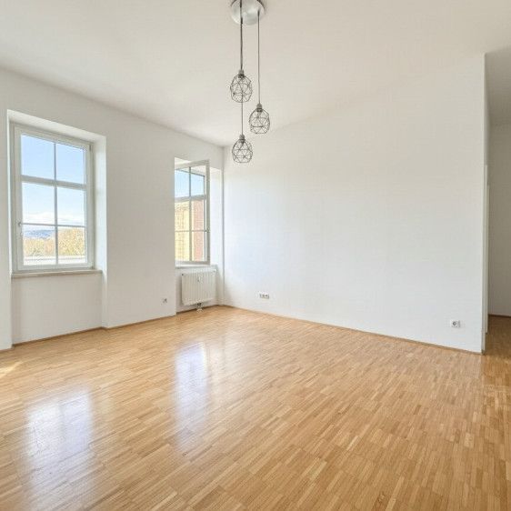 *** Top Lage *** charmante 2 Zimmerwohnung inmitten der Stadt | Schlossbergblick - Photo 1