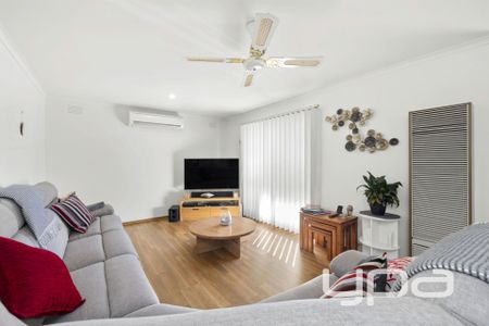 Close to the beach! - *Available for a 6 month lease only * - Photo 2