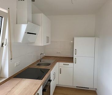 Renovierte 3 Zimmerwohnung mit schicker Einbauküche in zentraler La... - Photo 4