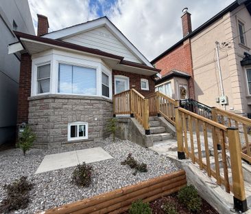 For Lease - 598 Oakwood Avenue, Toronto, Ontario - Photo 2