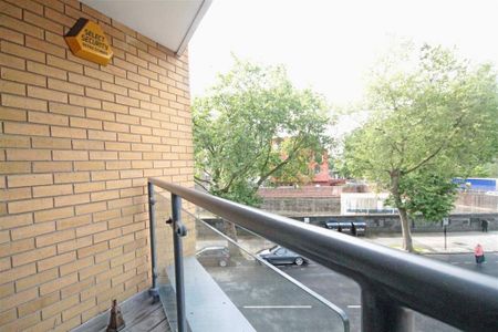 1 bedroom flat to rent - Photo 3