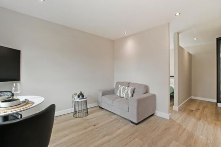 Student Apartment 0 bedroom, City Centre, Sheffield - Photo 5