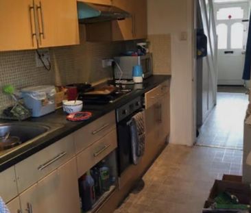 4 bedroom house to rent - Photo 3