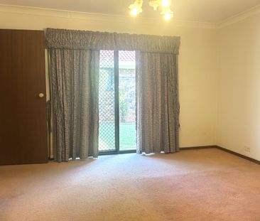 Comfortable Spacious Home - Photo 3