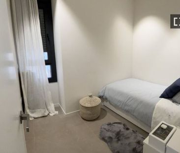 3 bedroom luxury Apartment for rent in Valencia - Photo 2