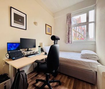 2 Bed Flat, Adelina Grove, E1 - Photo 5