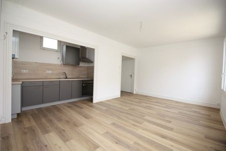 Location Appartement 2 pièces 44m² VICHY 03200 - Photo 3