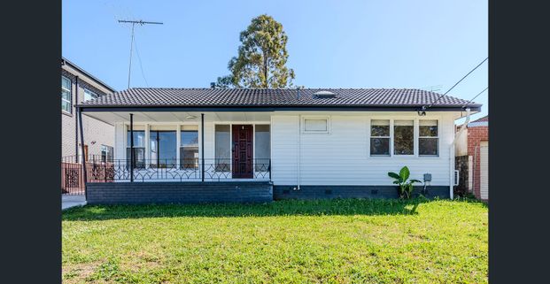 Spacious Home in Prime Location - Photo 1