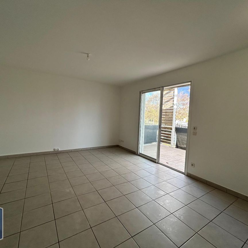 Location Appartement 2 pièces 42m² LEZIGNAN CORBIERES 11200 - Photo 1