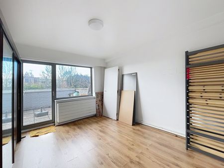 Appartement op de eerste verdieping met 2 slaapkamers en zeer ruim terras - Foto 2