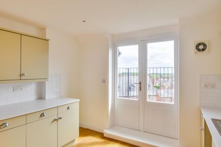 2 bedroom penthouse to rent - Photo 3