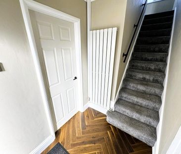 2 bedroom semi-detached house to rent - Photo 4