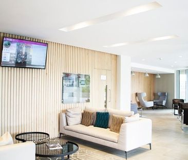 Room in a Shared Flat, Siemens Brothers Way, E16 - Photo 1