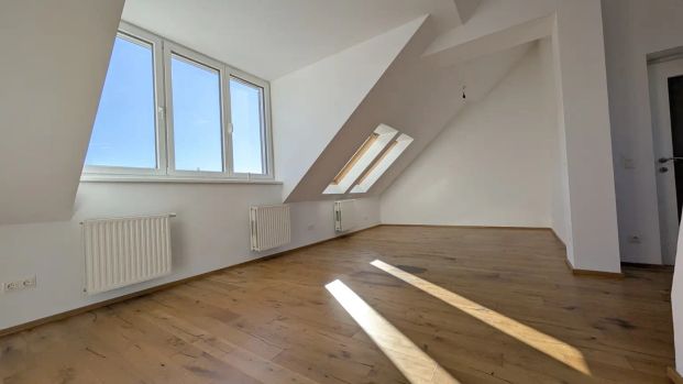 NEU - Lichtdurchflutetes Dachstudio mit Top-Anbindung nahe Donaukanal - Photo 1