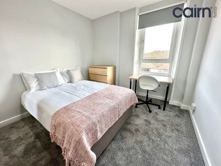 Dumbarton Road, Scotstounhill, Glasgow, G14 9XF - Photo 3