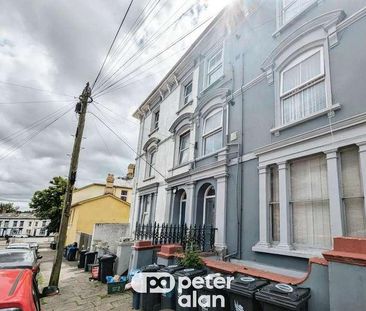 Clytha Square, NP20 - Photo 3