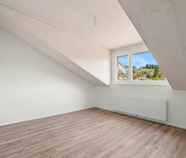 Neurenovierte 2-Zimmer-Dachwohnung - Photo 6