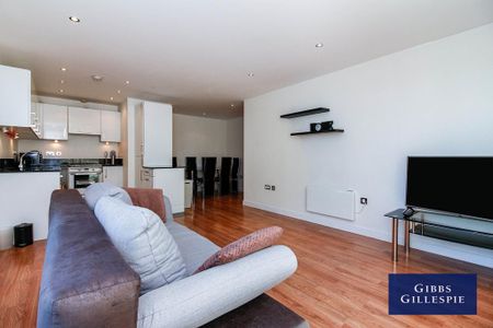 2 bedroom flat to rent - Photo 2