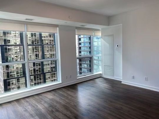 For Lease - 327 King Street Unit# 3002, Toronto, Ontario - Photo 1