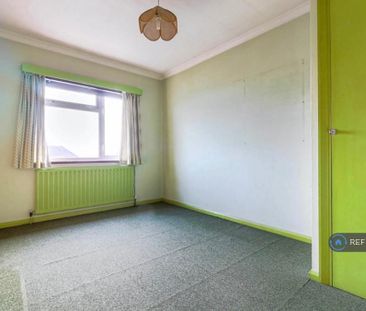 4 bedroom detached house to rent - Photo 4