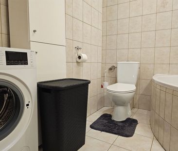 Przestronne dwupokojowe z balkonem blisko metra - Zdjęcie 6