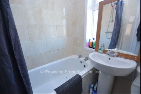 3 Bedroom Properties for Rent - Photo 4