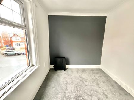 102 Tennyson Avenue, YO12 7RE, Scarborough - Photo 2