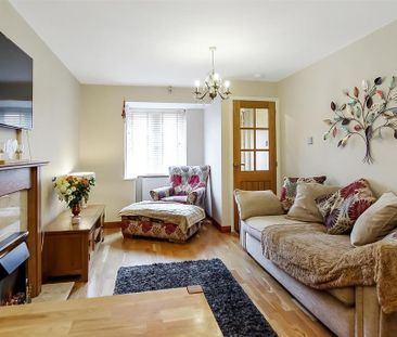 2 bedroom semi-detached bungalow to rent - Photo 1