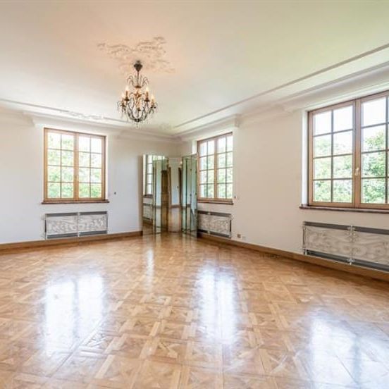 Tout savoir sur cette maison à Forest, à Forest - Photo 1