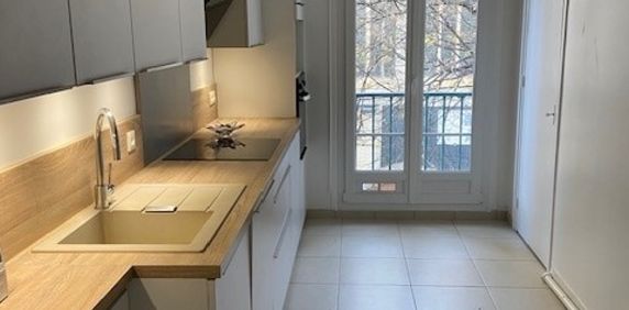 A louer appartement 3 pièces cathédrale - Photo 2