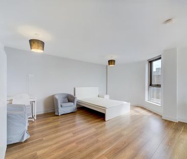 Studio to rent - Photo 2