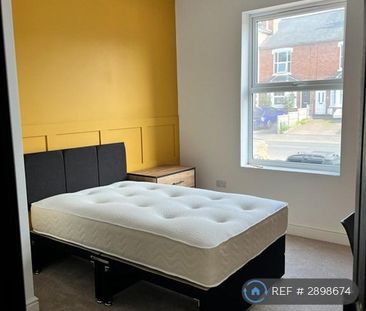 1 bedroom in a house share to rent - Photo 6