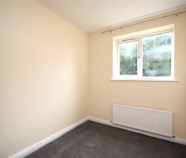 33, Farm Hill Road, Morley, Leeds, West Yorkshire, LS27 9RD - Photo 4