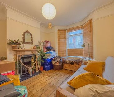 2 bedroom terraced house to rent - Photo 2