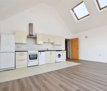 Waterside, Brightlingsea, Colchester, CO7 0FH - Photo 2