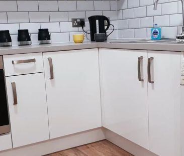 Standard Loft Apartment - Photo 6